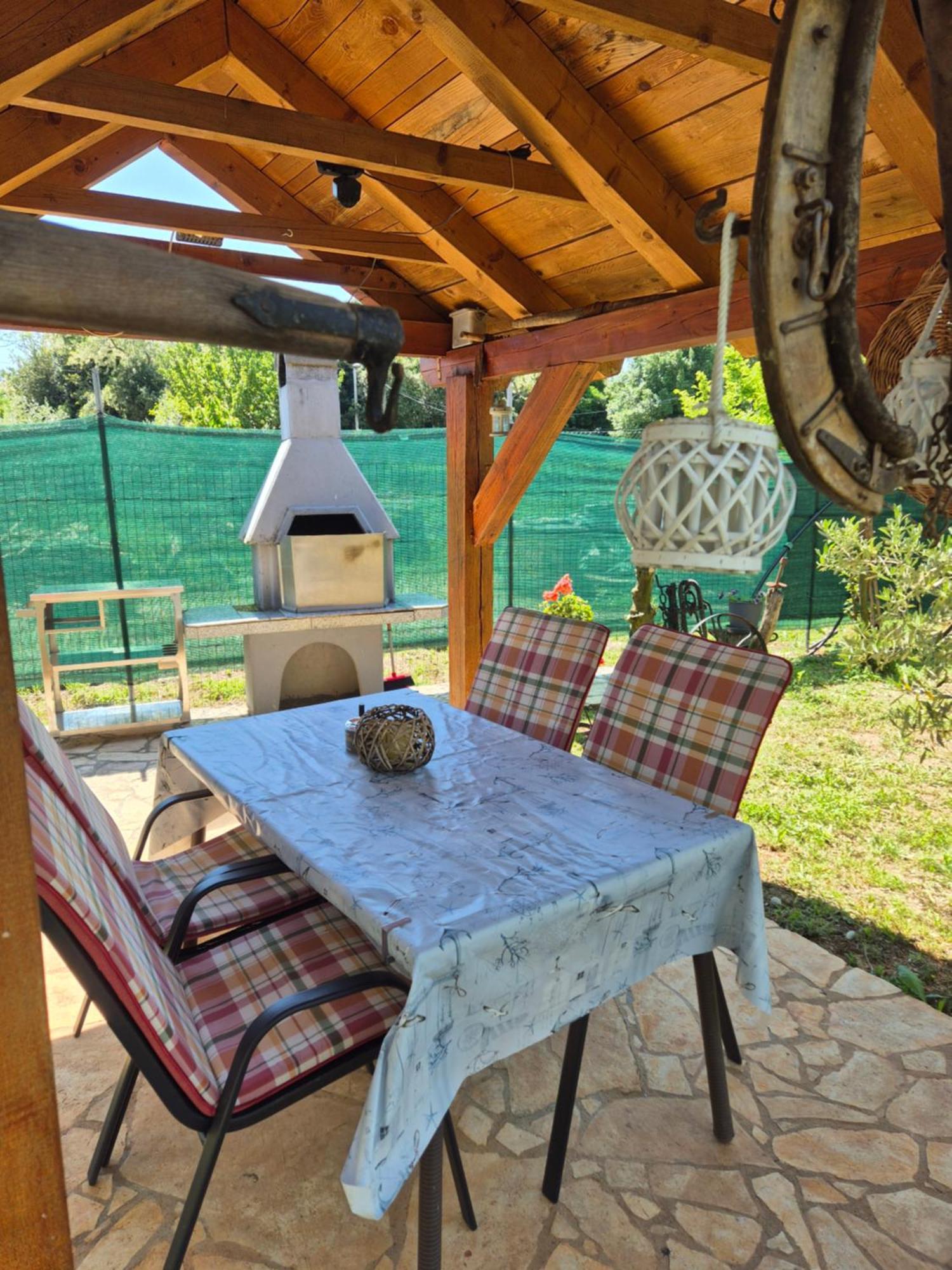 Appartement Kuca Za Odmor Petra à Cepljani Extérieur photo