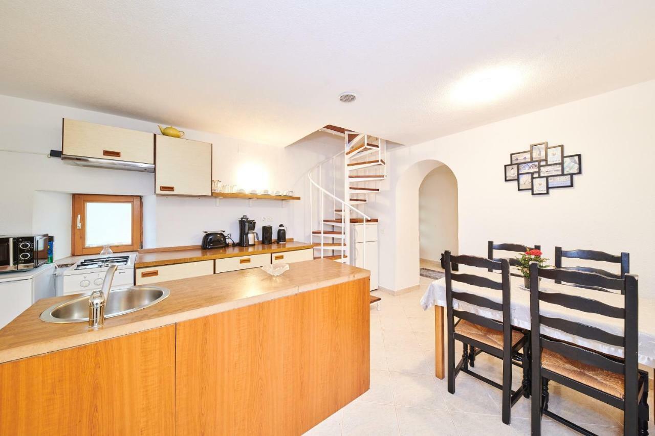 Appartement Kuca Za Odmor Petra à Cepljani Extérieur photo