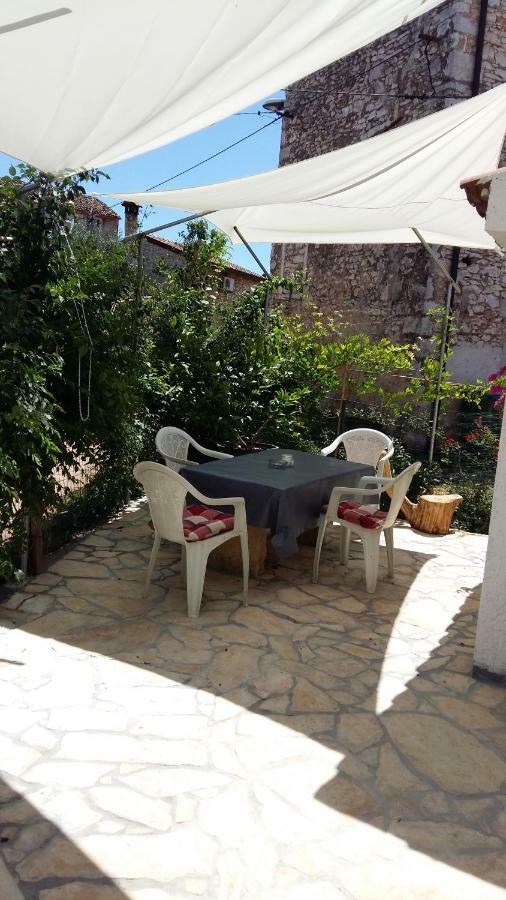 Appartement Kuca Za Odmor Petra à Cepljani Extérieur photo